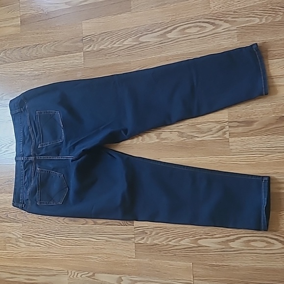 Lane Bryant Tighter Tummy Technology Straight Leg jeans. - Picture 4 of 7